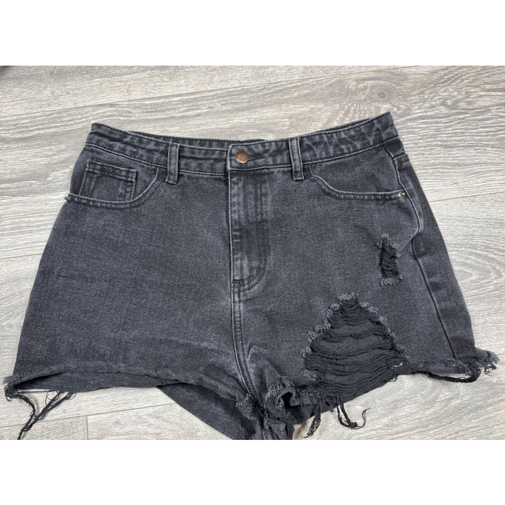 Pretty Little Thing Black Destroyed Jean Shorts Raw Hem Hi Rise Women's Size 8 - Picture 1 of 6